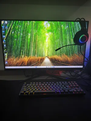 شاشة GAMEON ESPORTSSERIES  27 بوصة 240 HZ  المواصفات موجودة في الصور