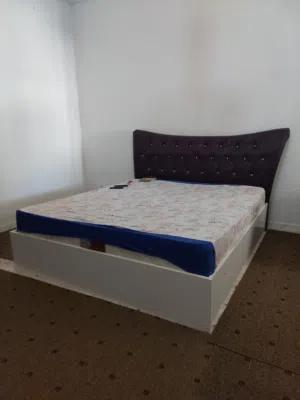 سرير زوجي بدون فراش