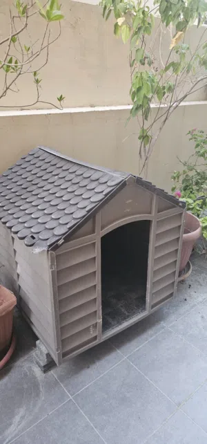 Dog/Cat house. 80x80x85cm. BD10
