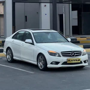للبيع مرسيدس C200موديل2009وكاله البحرين بحاله ممتازه جدا جاهز للاستخدام اليومي  ForsaleMercedesC200