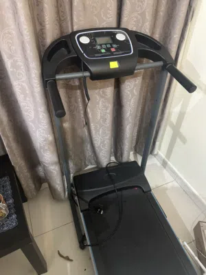متوفر جهاز المشي الرياضي treadmill  مستعمل على خفيف  الاستلام من ابوظبي المعمورة