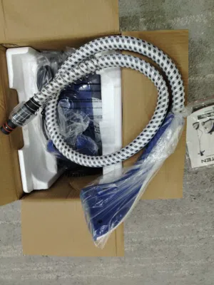 مكنسة ومكواة بخار