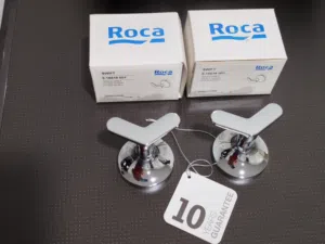 حامل ملابس من Roca