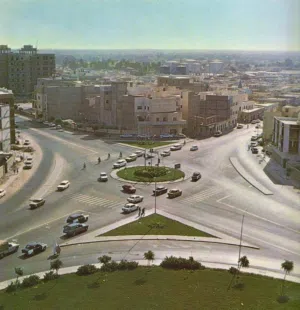 استديو فى الطهرة بالقرب من ميدان فشلوم الظهرة اجانب فقط  غرفة   بيه مطباخ فى الدور الربع تحتاج إلى ص