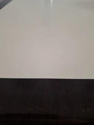 مكتب 3 غرف منطقه استقبال وحمام ومطبخ مطل على حدائق جمال عبد الناصر. مفرق الشويتره بنايه النابلسي مول