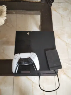 جهاز بلاي ستيشن 4 للبيع