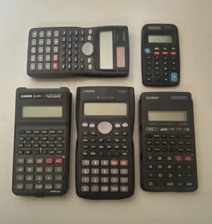 آلات حاسبة Calculators
