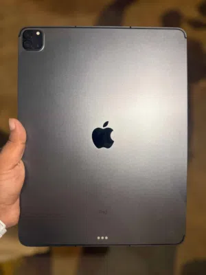 Apple iPad Pro 128 GB in Aden