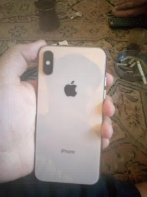 Apple iPhone XS 64 GB in Amman