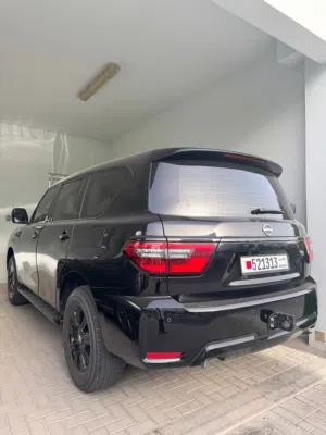 Nissan patrol black edition