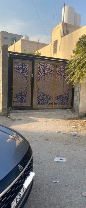 137 m2 3 Bedrooms Townhouse for Sale in Zarqa Al Zawahra