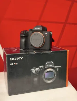 Sony Alpha 7R IIIللبيع