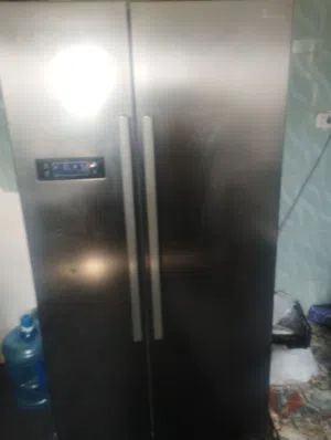 ثلاجه للبيع