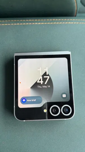 Samsung Galaxy Z Flip6 512 GB in Al Dakhiliya