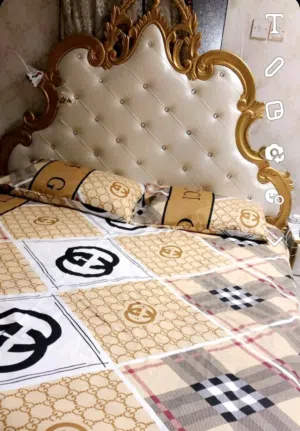 غرفة نوم فاخرة للبيع – تصميم ملكي وأنيق
