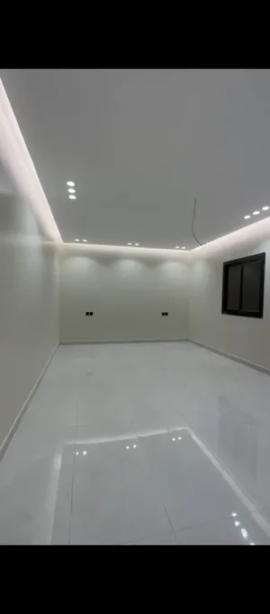 218 m2 5 Bedrooms Apartments for Rent in Al Madinah Ar Ranuna