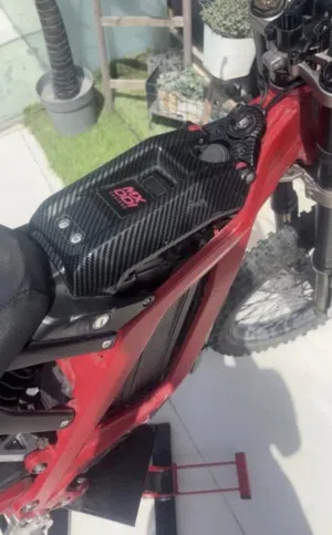 Surron lbx 2020 frame but 2024 parts SAME COLOUR AS SURRONSTER VERY RARE RED ORIGNAL (NEGOTIABLE)