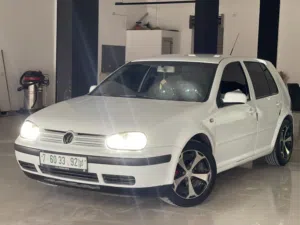 جولف MK4/موديل 2000/جير عادي/ بنزين1600