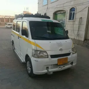 باص دايهاتسو 2013 اتوماتيك مجمرك مرقم جاهز جره فاصل 1.