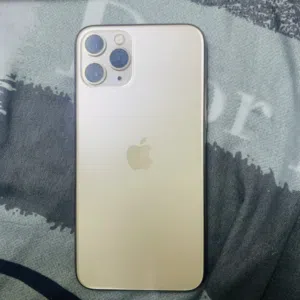 IPHONE 11 PRO 256 Gb  100 ري