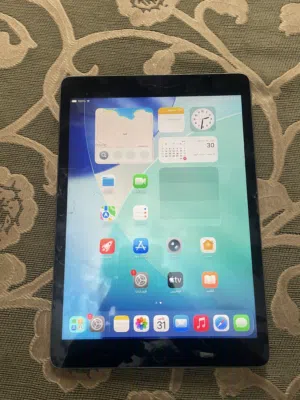Apple iPad 8 32 GB in Tripoli