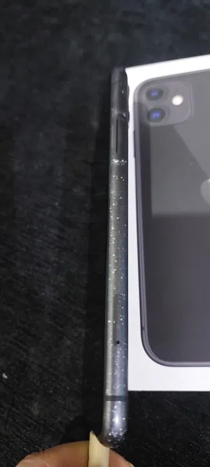 Apple iPhone 11 128 GB in Al Ahmadi