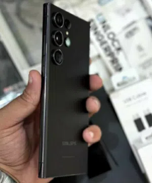 Samsung Galaxy S23 Ultra 512 GB in Hadhramaut