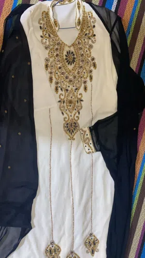 لبسه للمناسبات للبيع