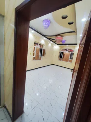 شقق الايجار اوال ساكن في بيت بوس