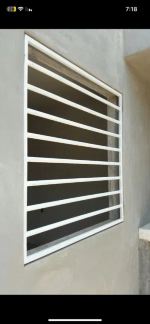 حداد لحام الدمام مظلات سواتر سندويش بنل شباك حماية شباك درايش شنكو ميزان