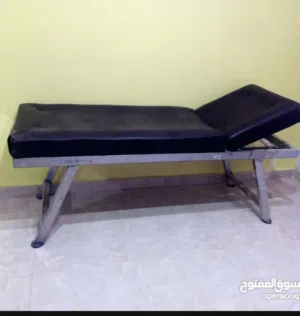 سرير للبيع