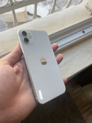 iPhone 11 White - 128GB للبيع
