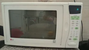 LG . 30+ Liters . Used2