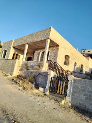 250 m2 5 Bedrooms Townhouse for Sale in Irbid Habka