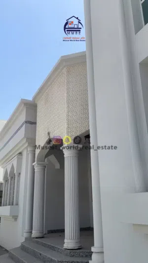 250 m2 4 Bedrooms Villa for Sale in Muscat Al Khoud