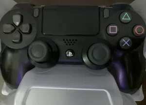 يد PS4 للبيع