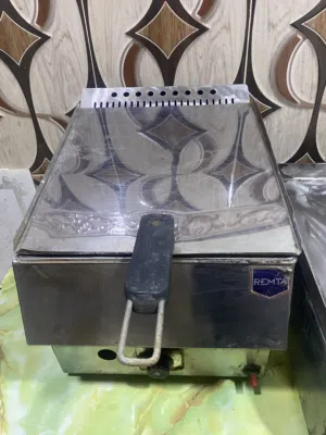 ادوات مطعم نضافه90%