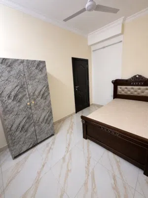 Room for rent in 3bhk apartment in Salmaniya near to police fort
