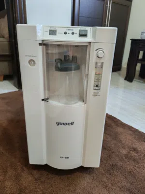 جهاز توليد الأكسجين المنزلي (Oxygen Concentrator) من ماركة Yuwell موديل 7F-5B.استخدام بسيط