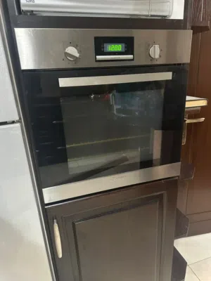 غاز وفرن إيطالي بلت إن للبيع بحالة ممتازة