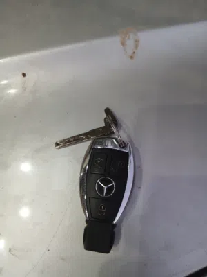 مفتاح شفاط مرسيدس نظيف