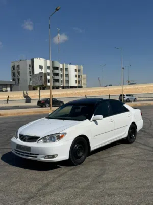 تيوتا كامري محليه 2004