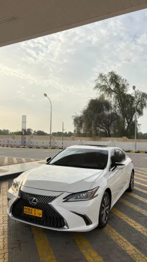 Used Lexus ES in Al Batinah