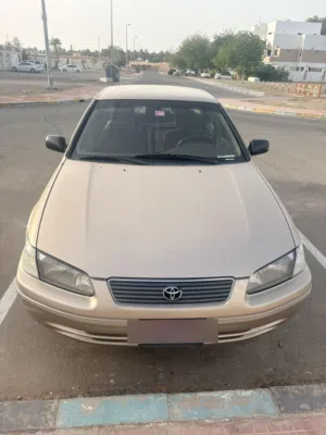 كامري خليجي موديل 2000 ملكية سنة 4 سلندر