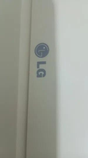 مكيف LG نص طن