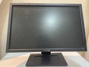 للبيع شاشه مكتب بصحه جيده ( التواصل علا الخاص أو الواتساب )