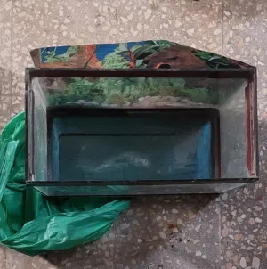 حوض سمك  مع مضخة  قياس40× 26سم  x20