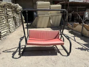 مرجيحه بحاله ممتازه للبيع