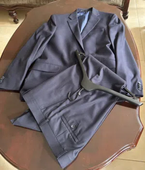 بدلة Reaction Kenneth Cole لون كحلي وارد أمريكا جديدة غير مستعملة