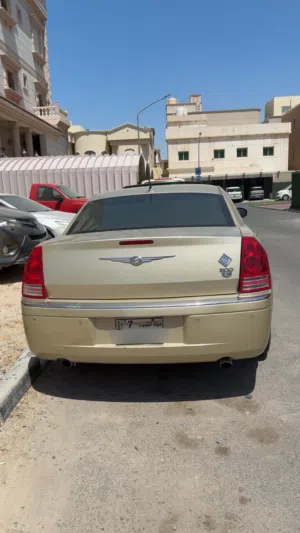 Used Chrysler 300 in Al Jahra